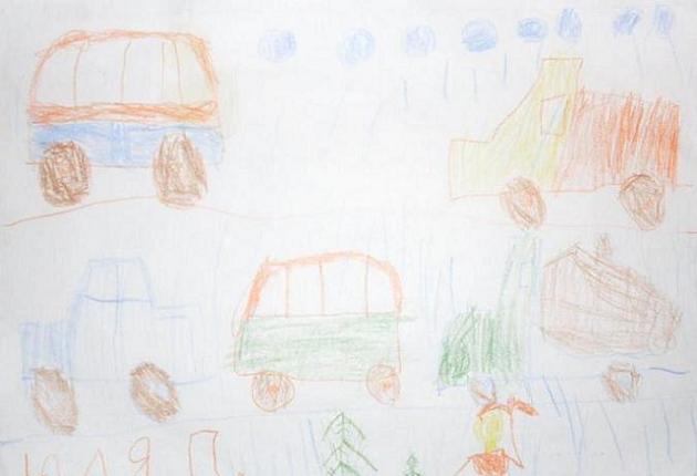 На конкурсе дети рисовали автомобили